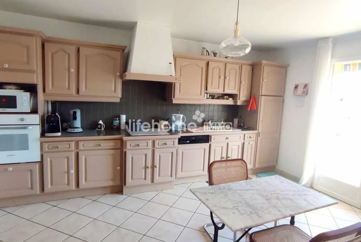 Maison de 105m² avec sous-sol proche La Châtre – Opportunité immobilière 