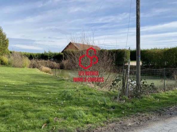 Terrain constructible de 726 m² à vendre à Saint-Martin-Longueau