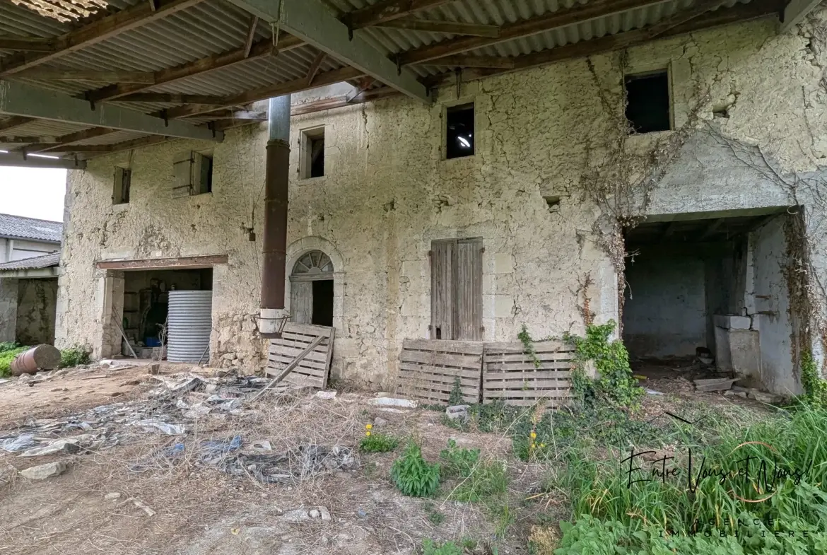 Ensemble immobilier à rénover avec dépendances près de Monségur 