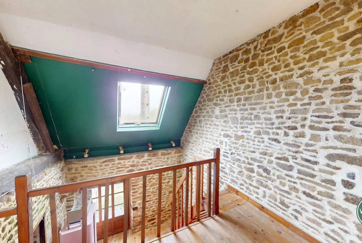 Maison à rénover à Putanges-le-Lac, cadre naturel privilégié avec terrain de 1177 m² 
