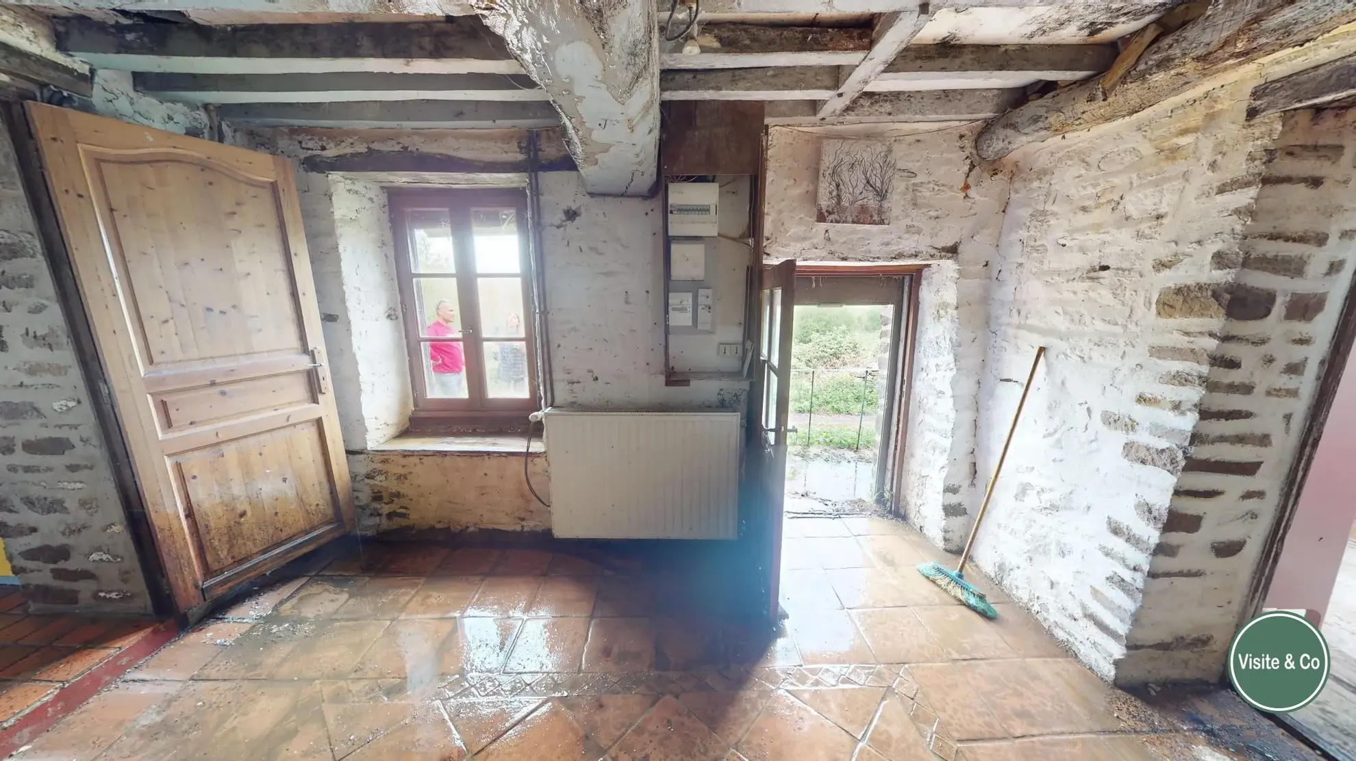 Maison à rénover à Putanges-le-Lac, cadre naturel privilégié avec terrain de 1177 m² 