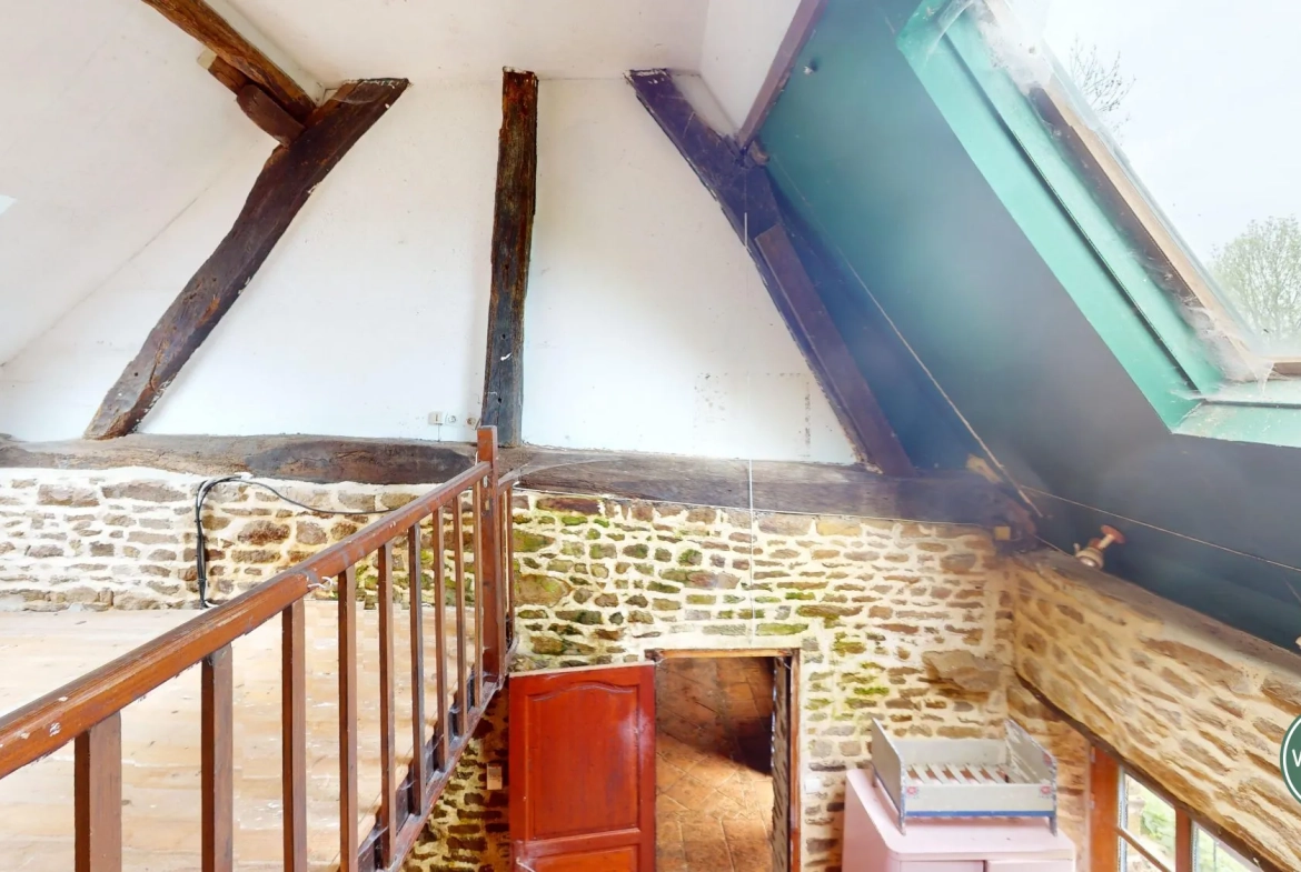 Maison à rénover à Putanges-le-Lac, cadre naturel privilégié avec terrain de 1177 m² 