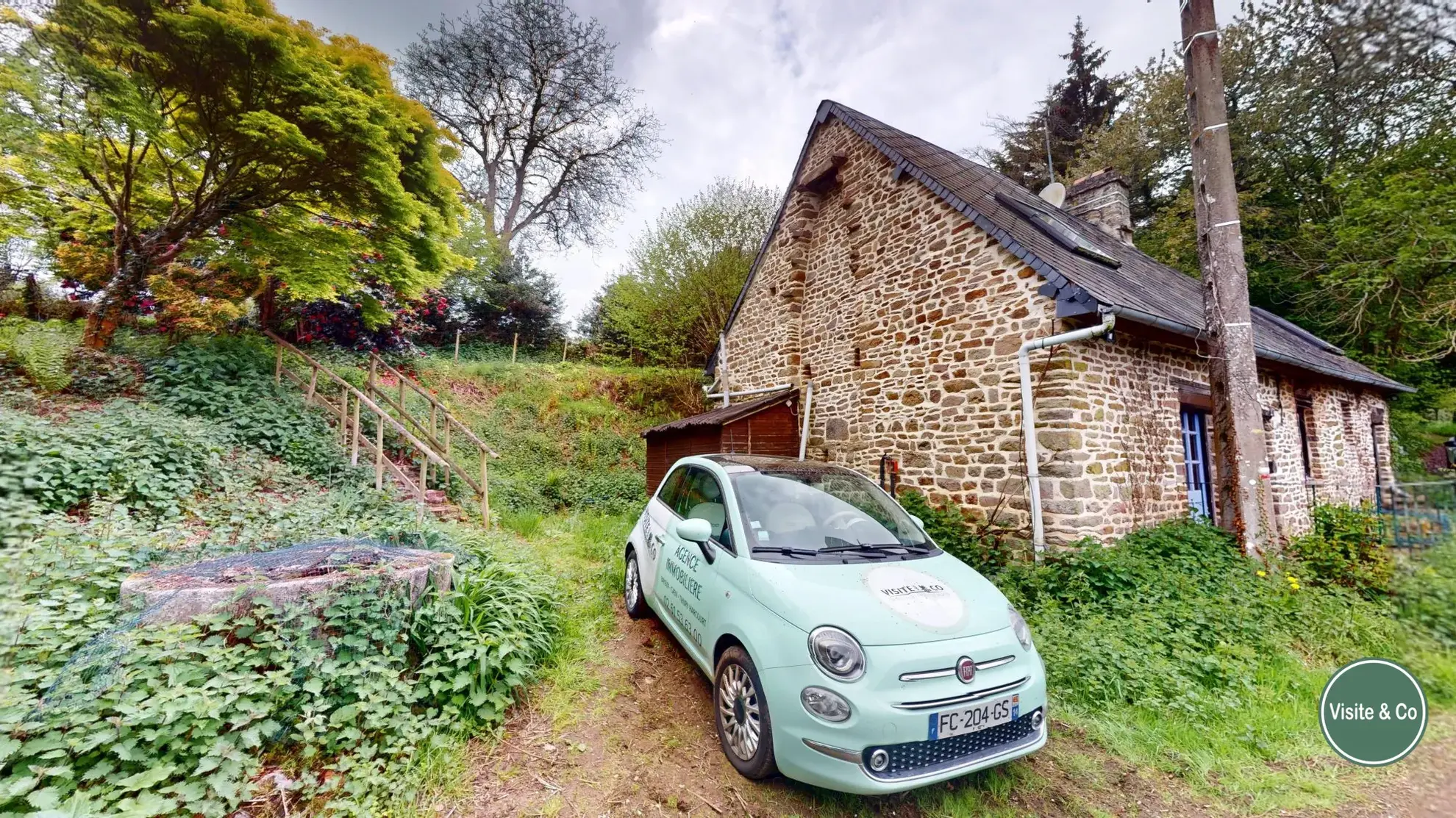 Maison à rénover à Putanges-le-Lac, cadre naturel privilégié avec terrain de 1177 m² 
