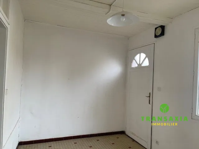 Maison à vendre à Saint-Symphorien, 89 m² avec garage et jardin 