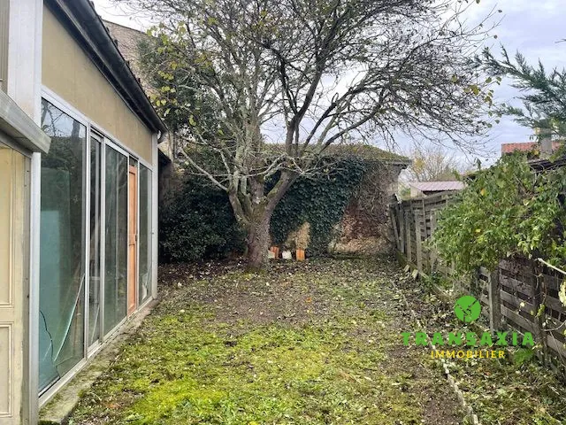 Maison à vendre à Saint-Symphorien, 89 m² avec garage et jardin 