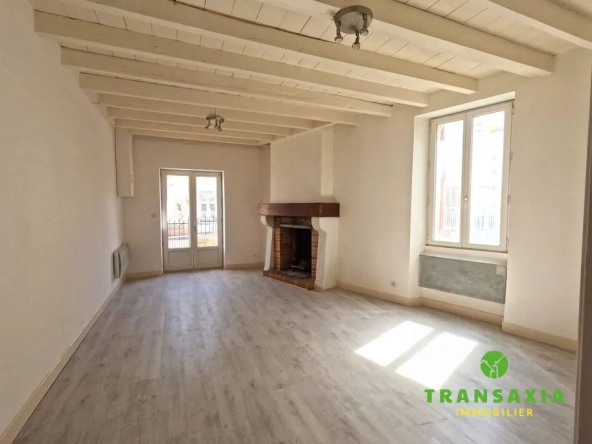 Maison à vendre à Saint-Symphorien, 89 m² avec garage et jardin