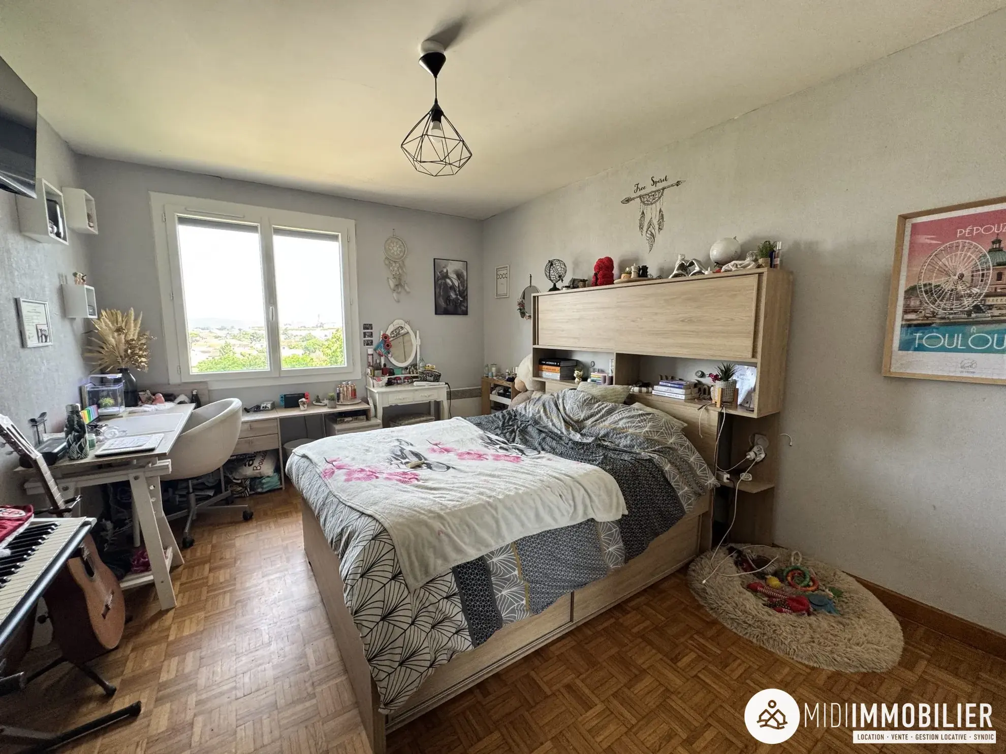 Acheter une grande maison divisée avec vue dégagée à Albi - Opportunité d'investissement 