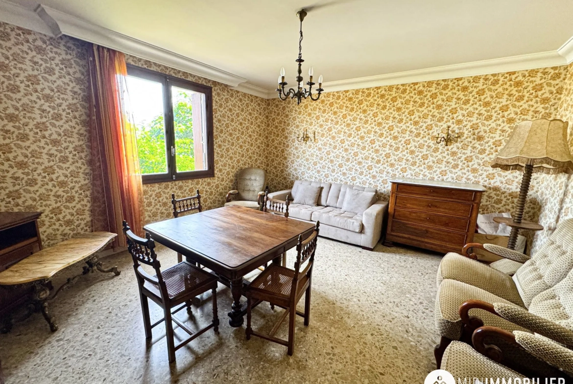Acheter une grande maison divisée avec vue dégagée à Albi - Opportunité d'investissement 
