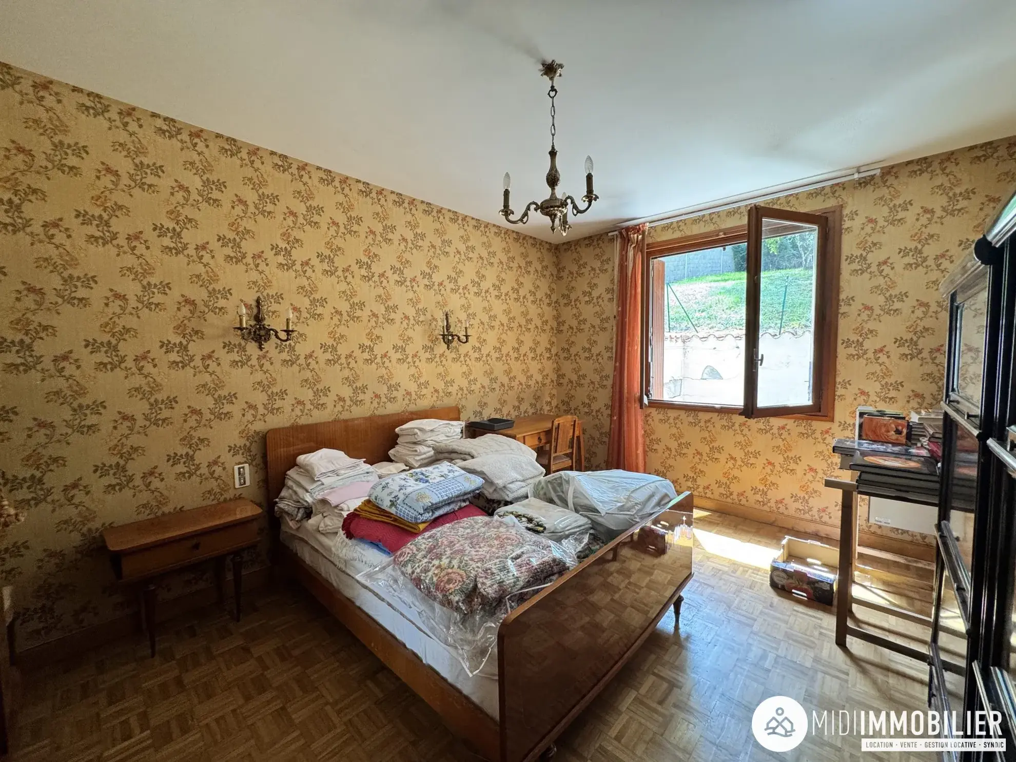 Acheter une grande maison divisée avec vue dégagée à Albi - Opportunité d'investissement 