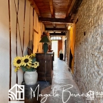 Maison en pierre à vendre dans le village du Volvestre avec cour et jardin