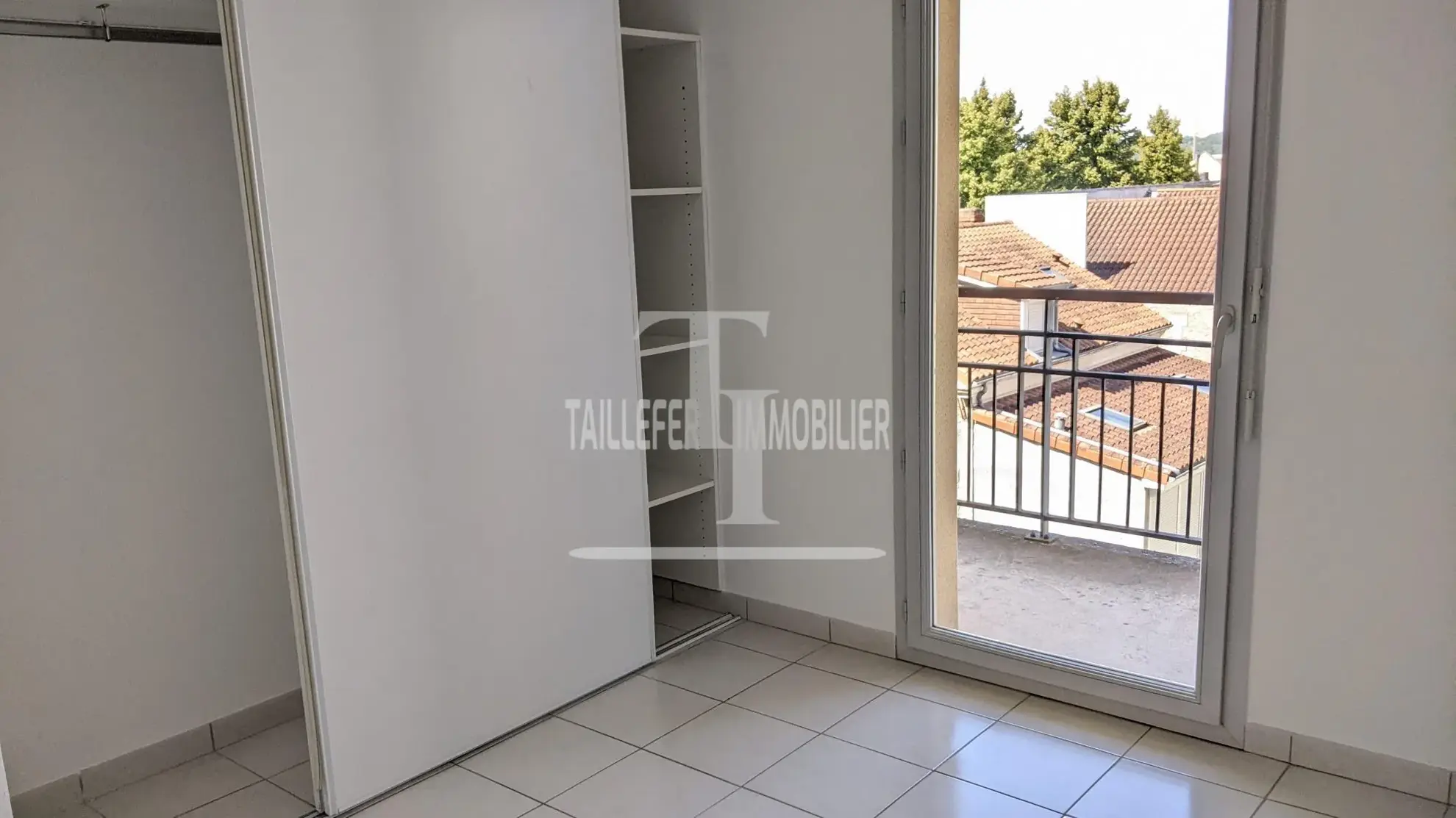 Appartement T2 de 35,88 m² à Périgueux avec balcon, ascenseur, stationnement 