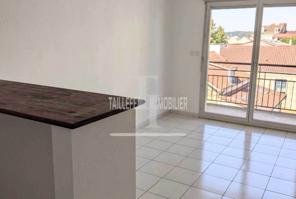 Appartement T2 de 35,88 m² à Périgueux avec balcon, ascenseur, stationnement 