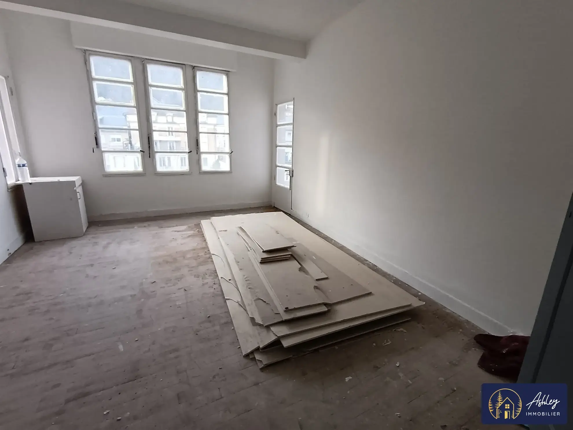 Immeuble à rénover avec fort potentiel à Bort-les-Orgues 
