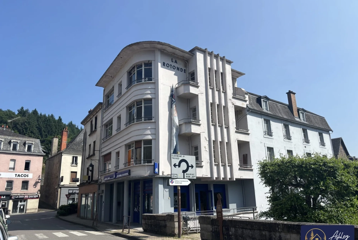 Immeuble à rénover avec fort potentiel à Bort-les-Orgues 