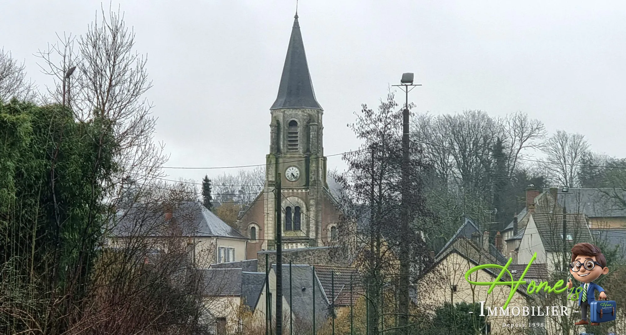 Maison de bourg à Saint Martin d'Auxigny avec potentiel et dépendances 