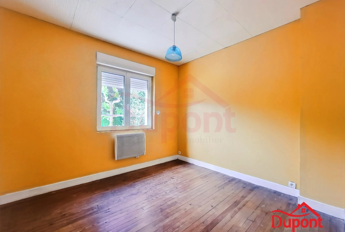Maison semi-individuelle 3 chambres avec garage au Cateau-en-Cambrésis 