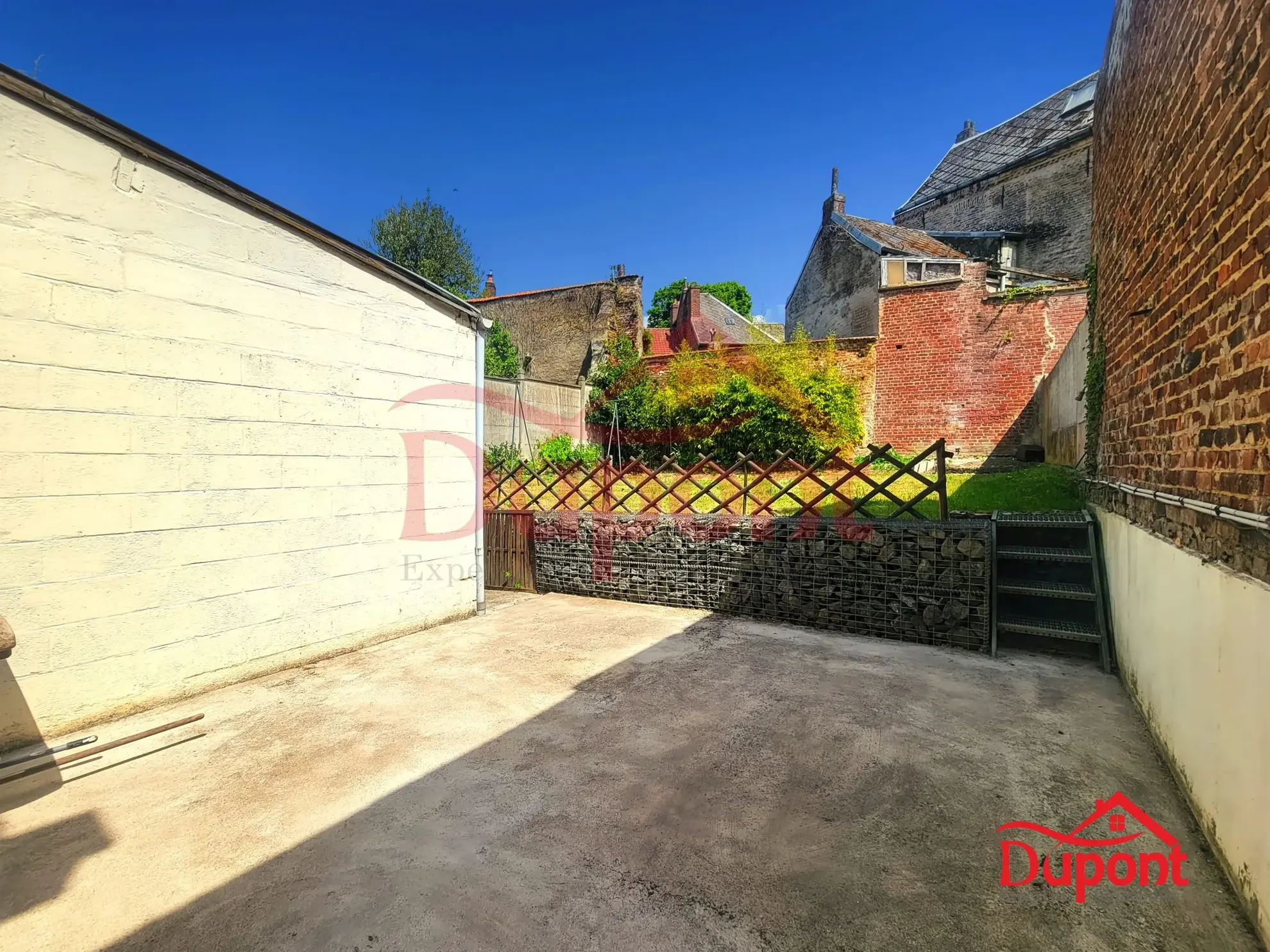 Maison semi-individuelle 3 chambres avec garage au Cateau-en-Cambrésis 
