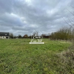 Terrain constructible de 850 m² à Venon, calme et hors lotissement