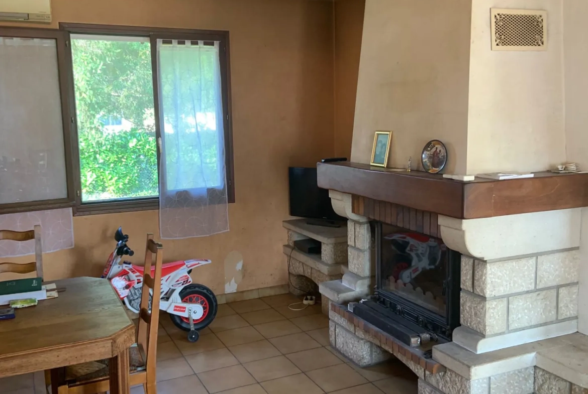 Maison à rafraîchir avec 2 logements à Labruguière (81290) - Grande parcelle 