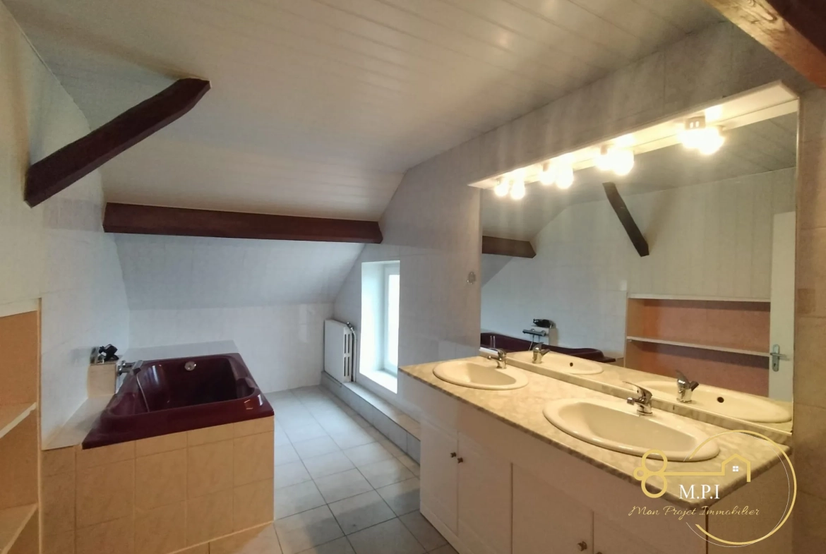 Charmante maison 3 chambres avec garage et terrain à Villeneuve en Perseigne 
