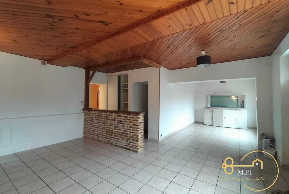 Charmante maison 3 chambres avec garage et terrain à Villeneuve en Perseigne 