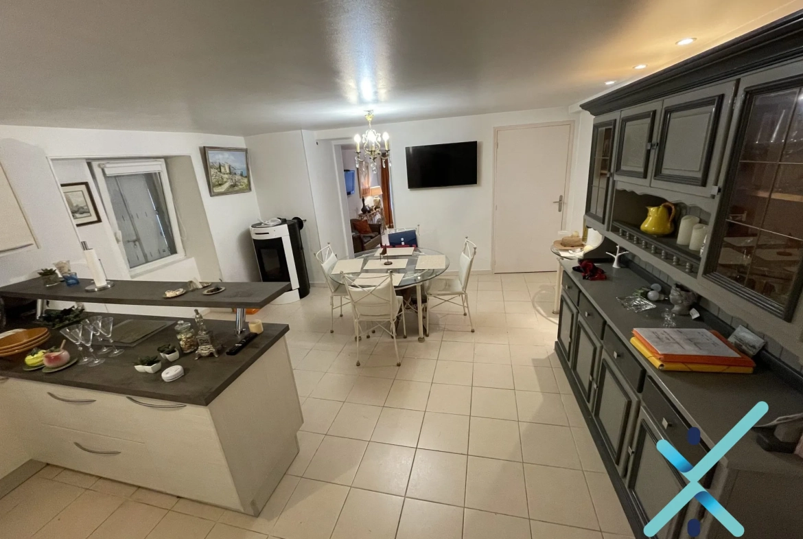 Charmante maison ancienne de 64 m² à Scaër avec potentiel d'aménagement 