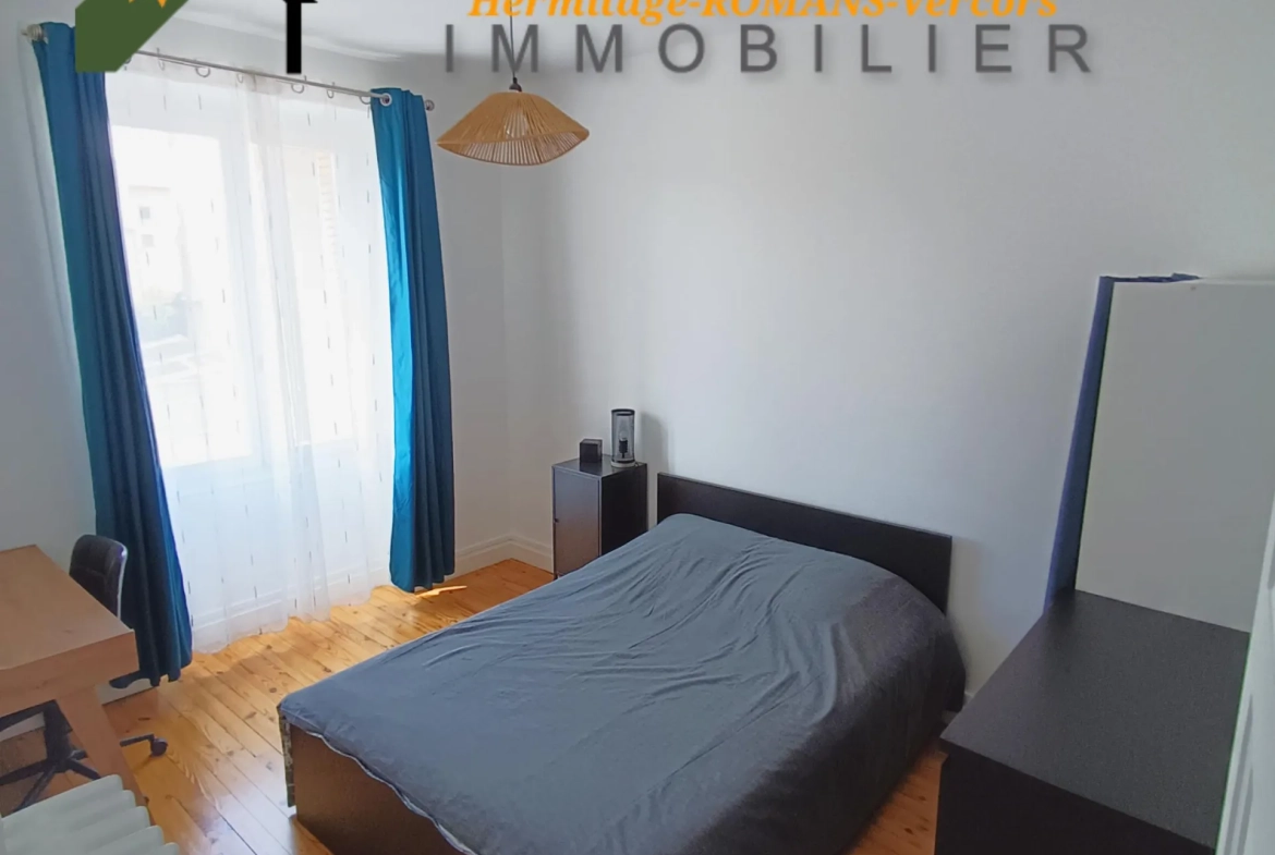 Appartement T3 de 64m² avec parking et caves en centre-ville de Bourg-de-Péage 
