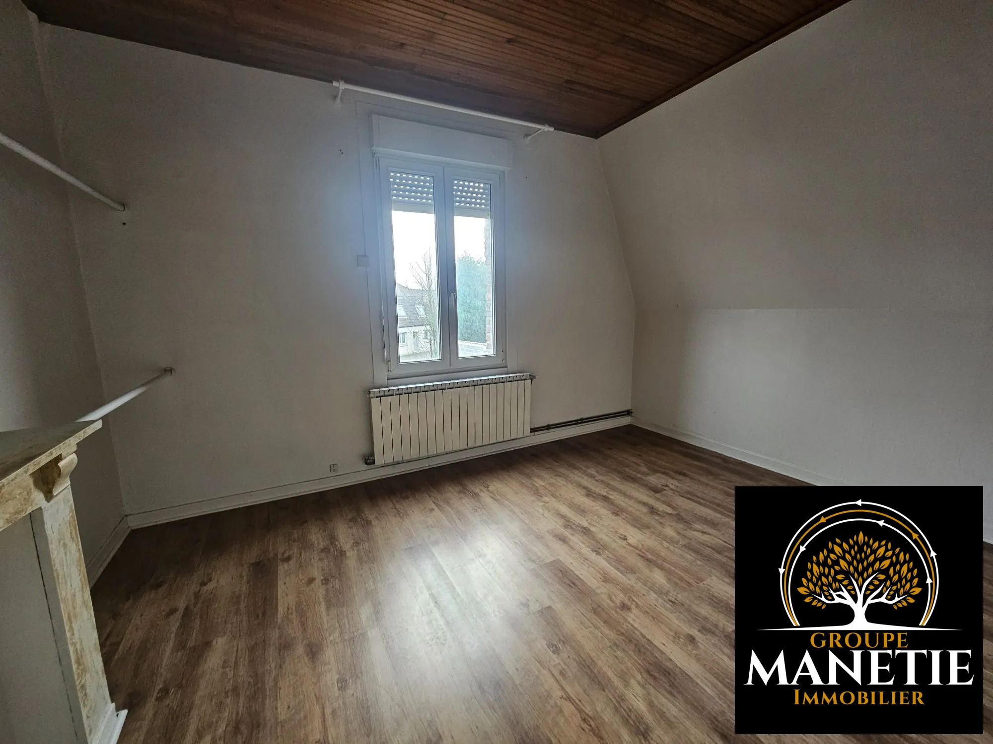 Maison à rénover à Douai avec jardin et garage - Secteur calme 