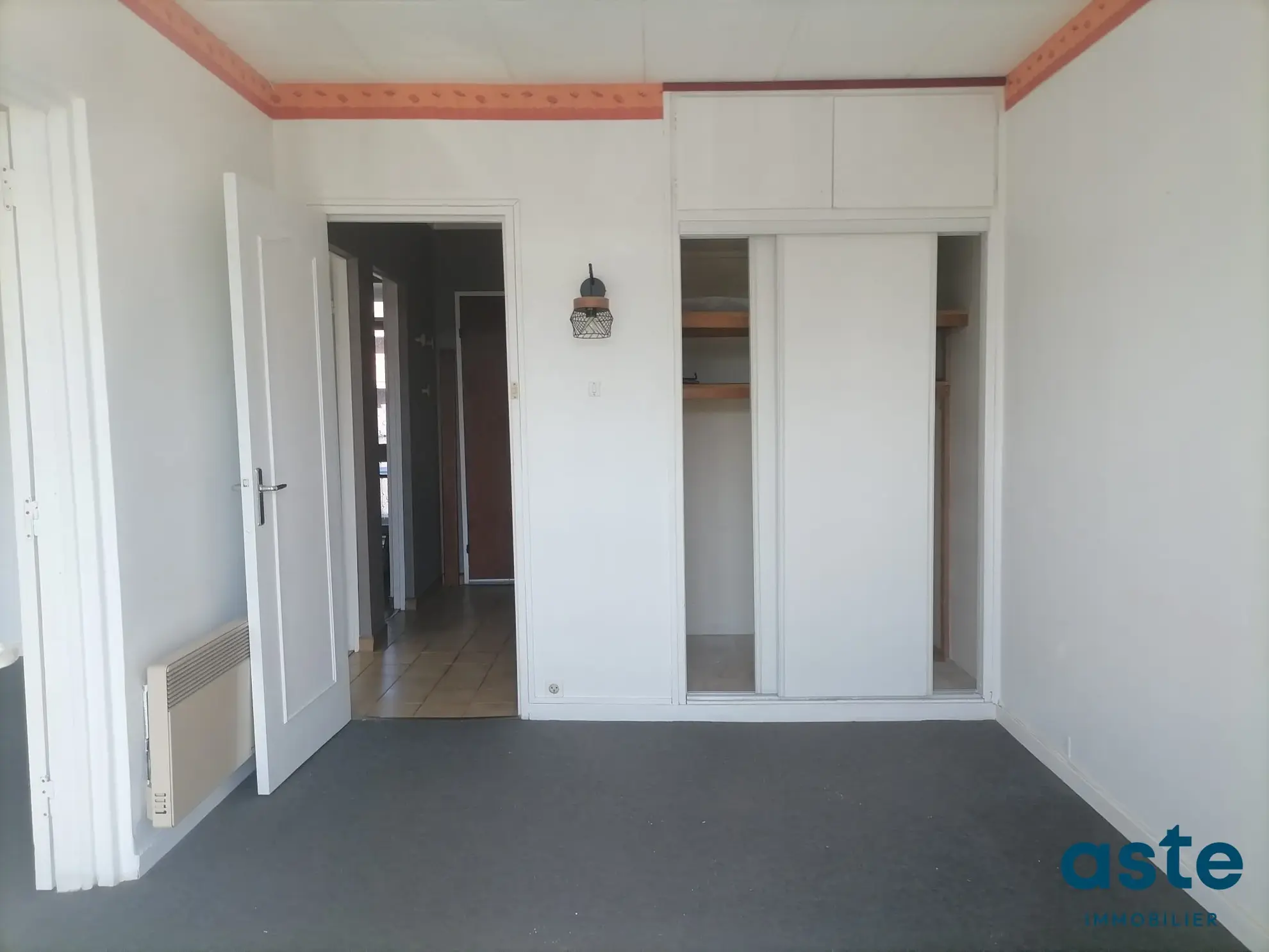 Appartement traversant T4 avec balcons, ascenseur et parking à Brest Saint-Michel 
