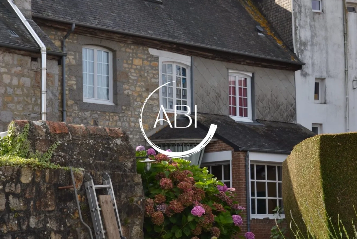 Belle maison de maître rénovée du XVIIème siècle à La Ferrière-aux-Étangs de 147 m² 
