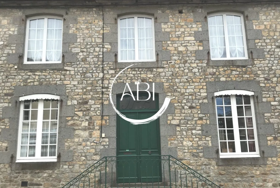 Belle maison de maître rénovée du XVIIème siècle à La Ferrière-aux-Étangs de 147 m² 