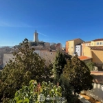 Charmant appartement de 38m² en centre historique de Draguignan avec mezzanine et parking