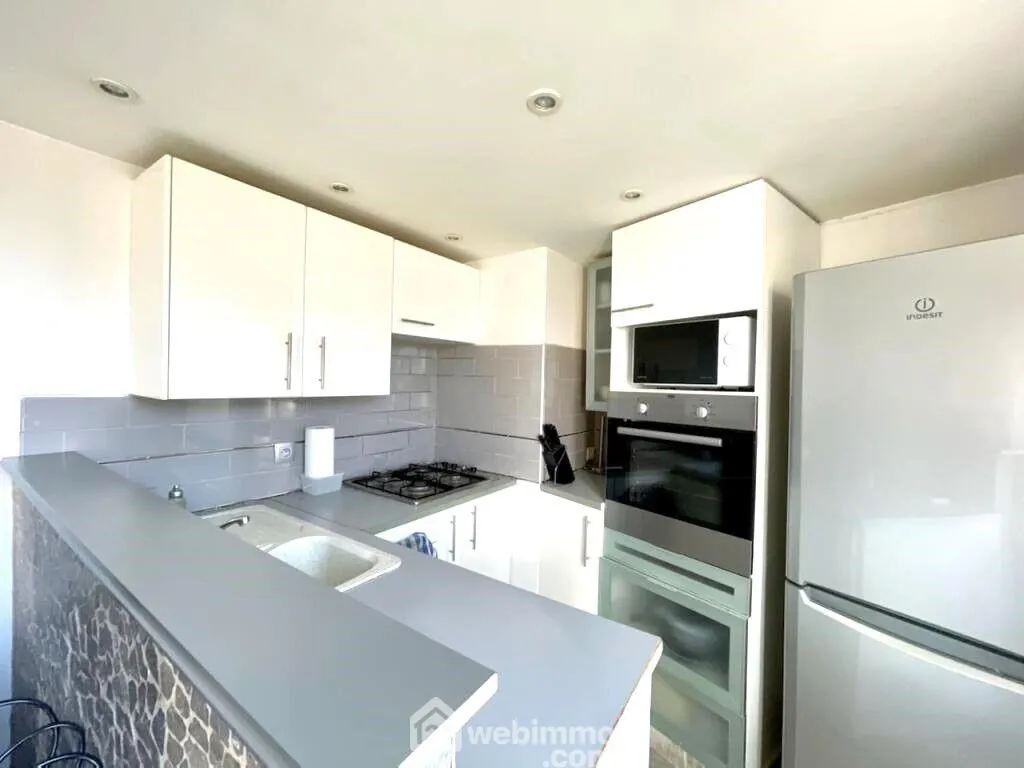 Charmant appartement de 38m² en centre historique de Draguignan avec mezzanine et parking 