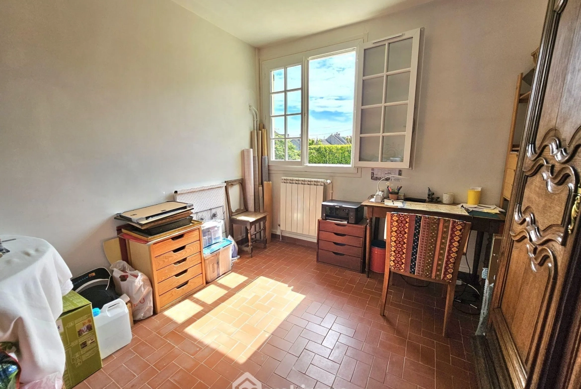 Charmante maison de village de 97 m² avec terrasse à Saint-Pierre-lès-Nemours 