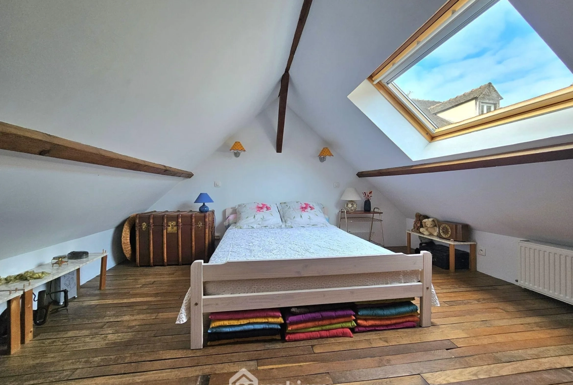 Charmante maison de village de 97 m² avec terrasse à Saint-Pierre-lès-Nemours 