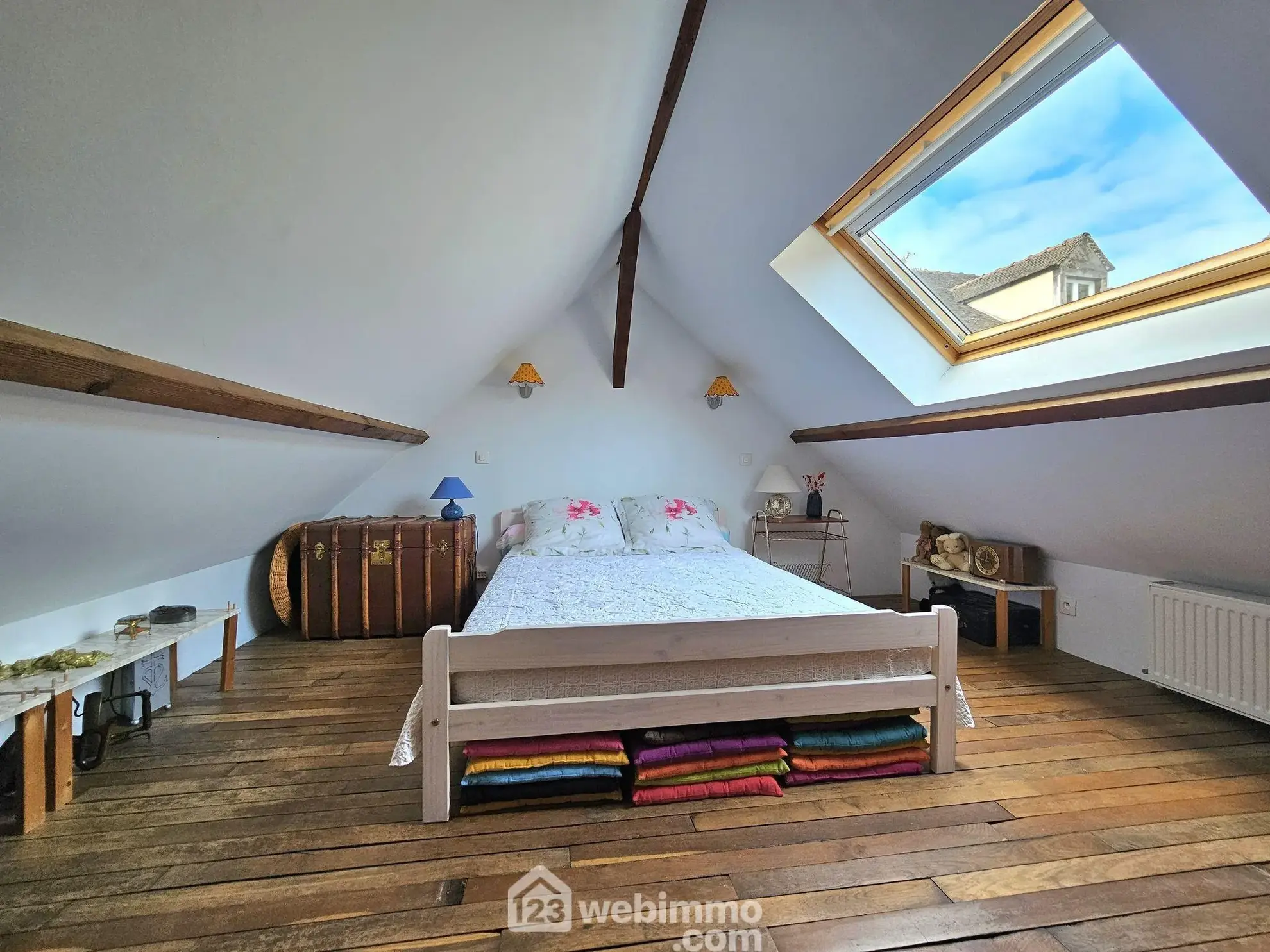 Charmante maison de village de 97 m² avec terrasse à Saint-Pierre-lès-Nemours 