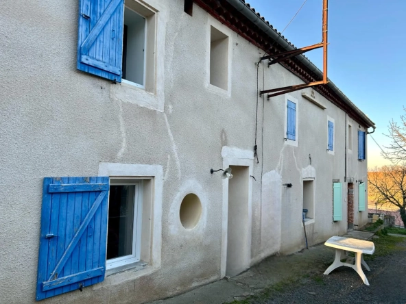 Ancien corps de ferme avec dépendances à Albi, revenus locatifs et projets futurs