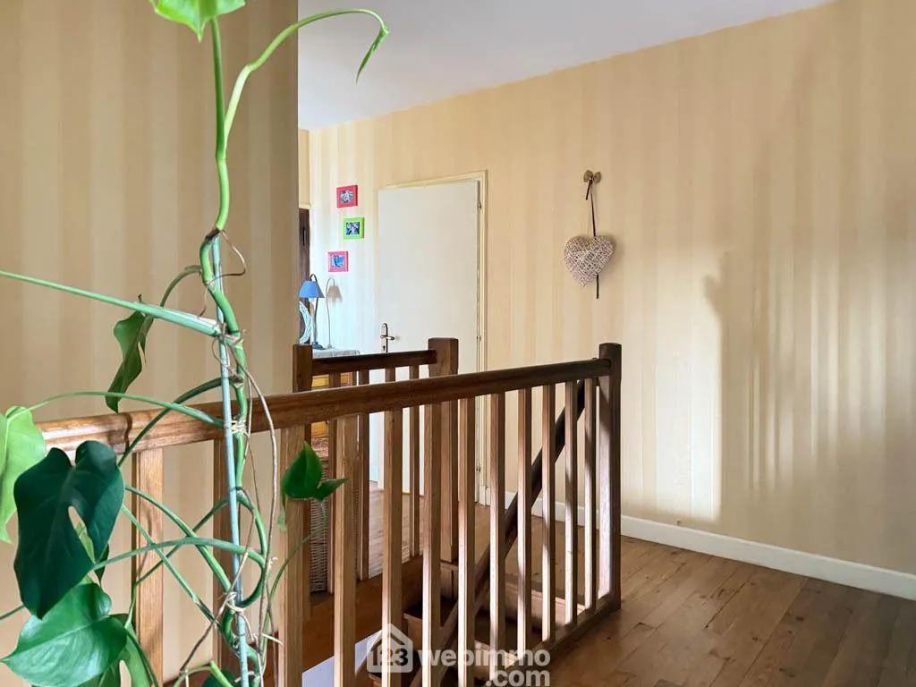 Longère authentique avec potentiel à Pouzauges - 205 m² 