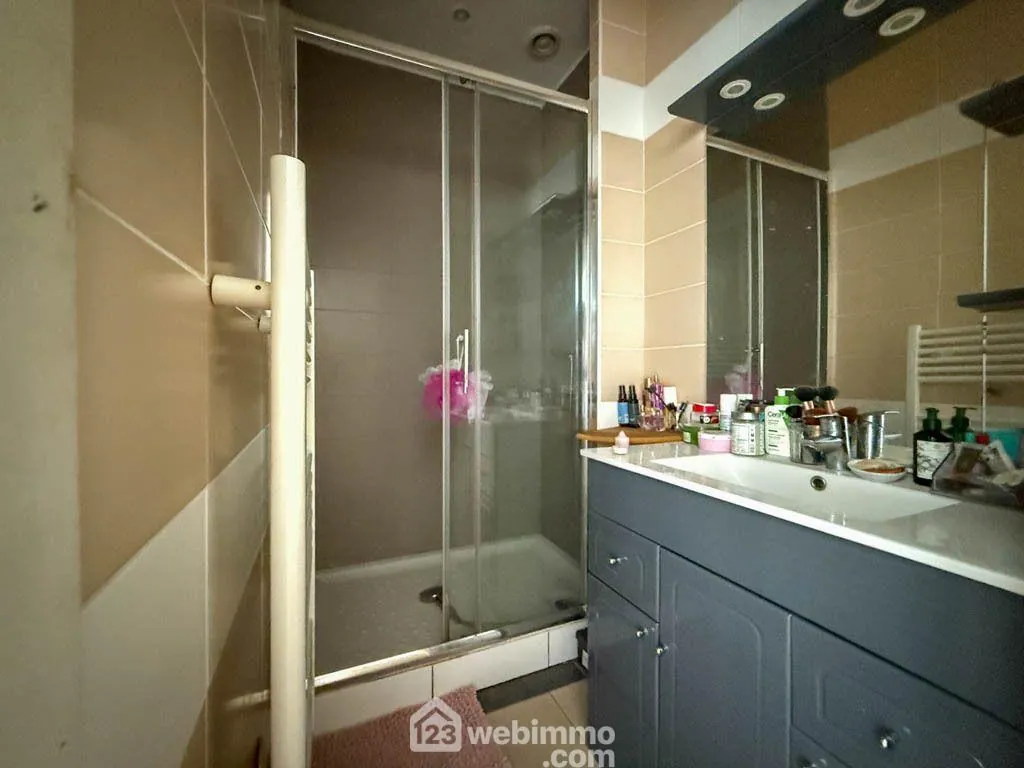 Longère authentique avec potentiel à Pouzauges - 205 m² 