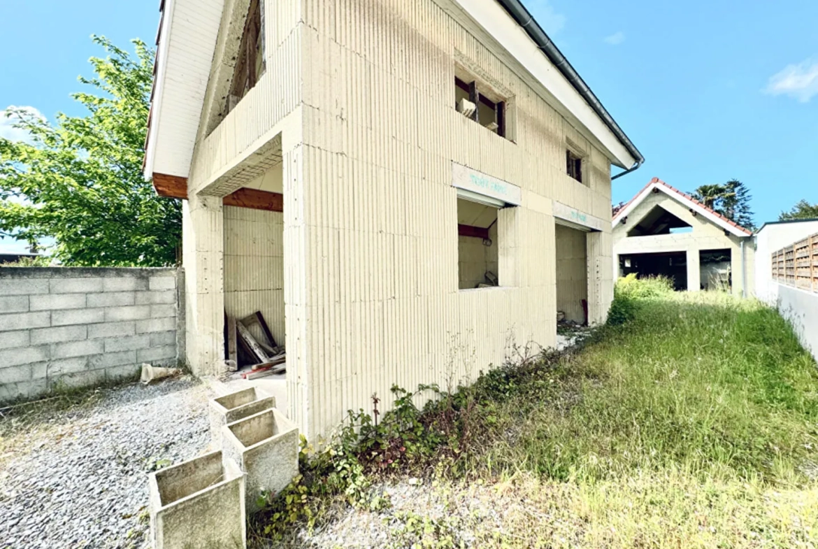 Maison à Lons de 110 m² avec dépendance et jardin de 300 m², idéale pour famille ou profession libérale 