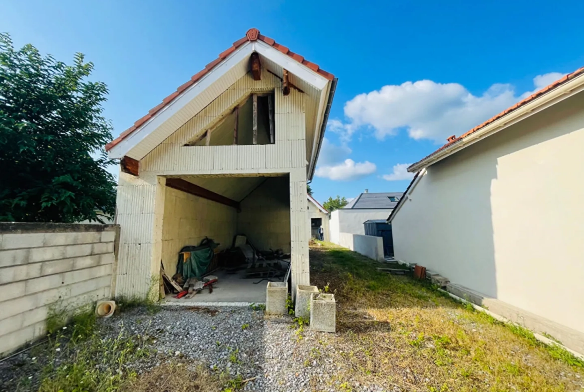 Maison à Lons de 110 m² avec dépendance et jardin de 300 m², idéale pour famille ou profession libérale 
