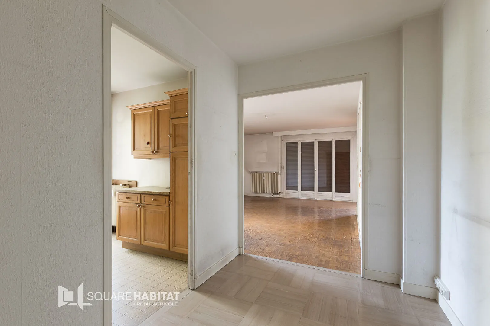 Appartement T4 à vendre à Gap avec vue et balcon, à rénover 