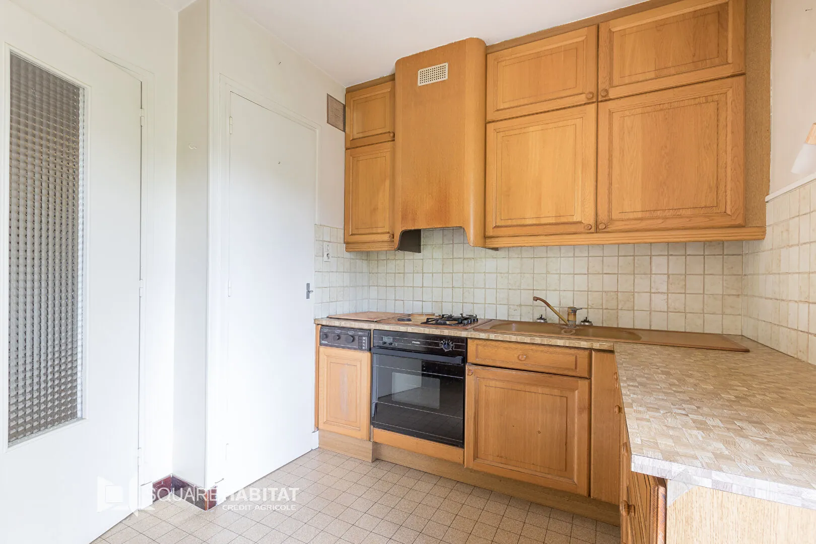 Appartement T4 à vendre à Gap avec vue et balcon, à rénover 
