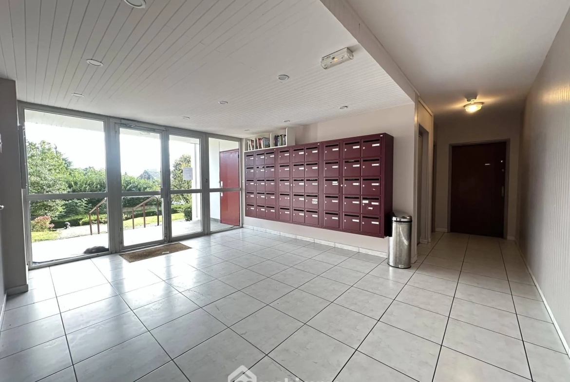 Studio meublé à Laon avec parking privé – Opportunité d'investissement 