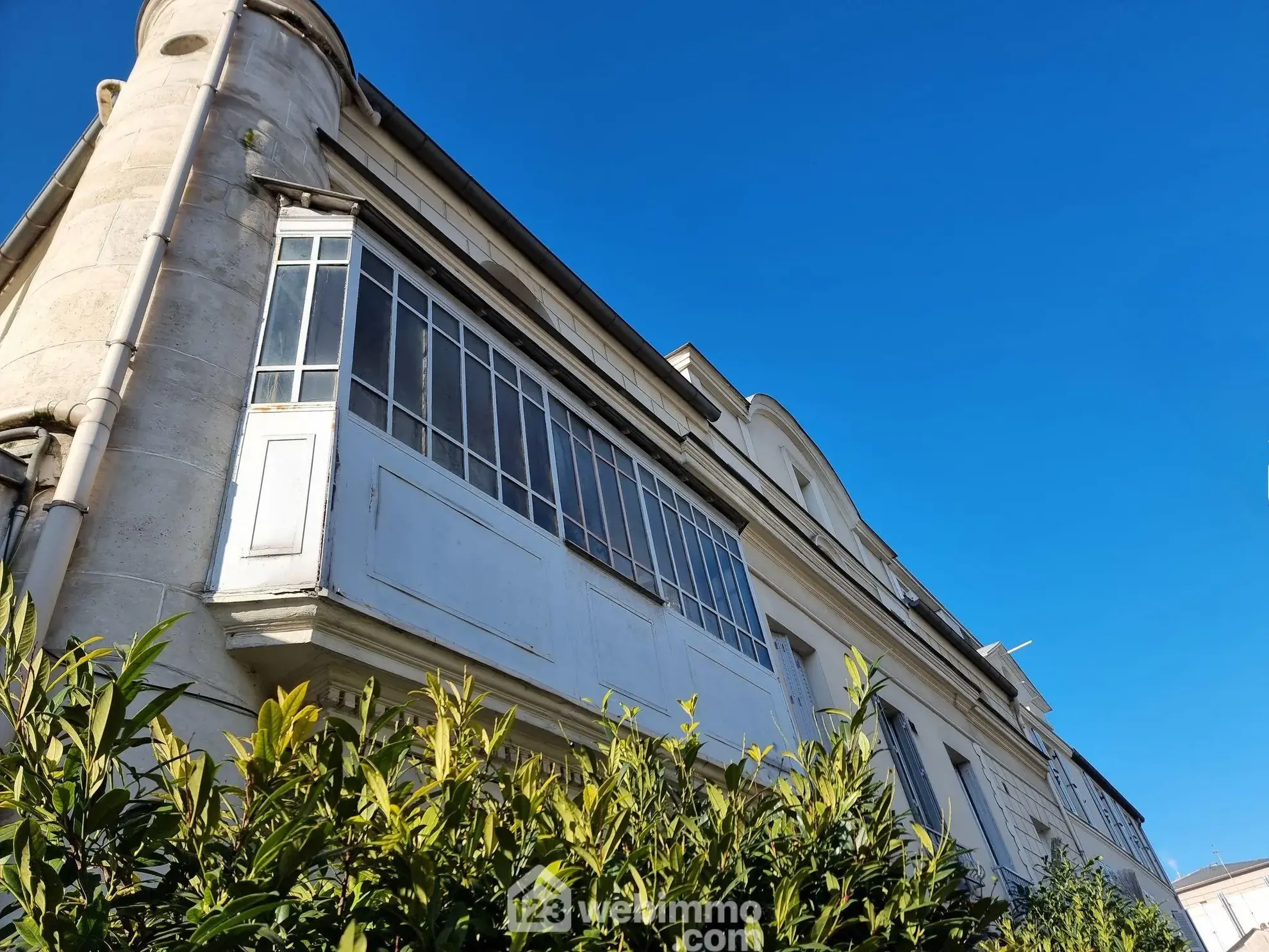 Studio de 17,43 m² à Thiais avec cave et espace aménagé 