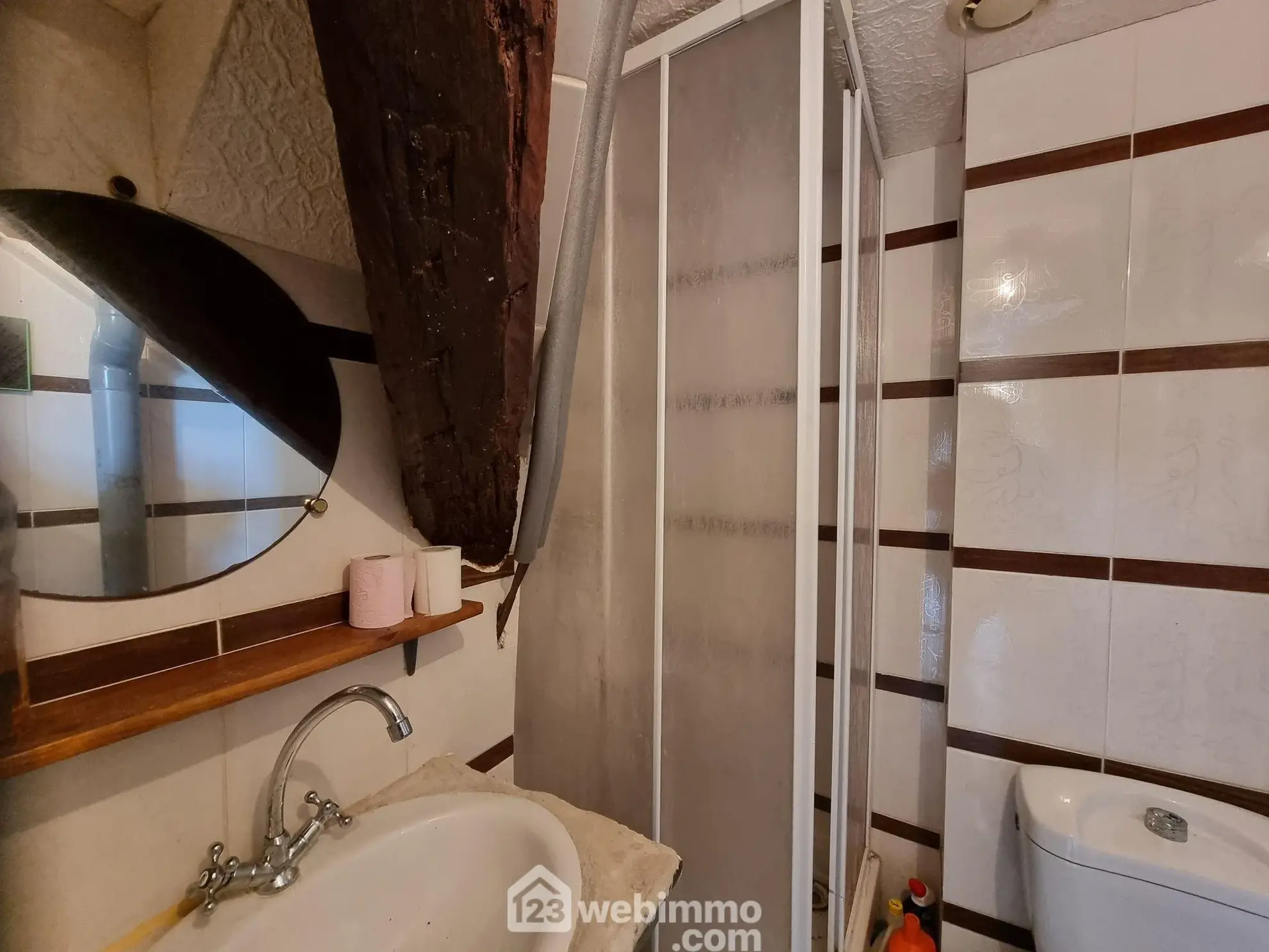 Studio de 17,43 m² à Thiais avec cave et espace aménagé 