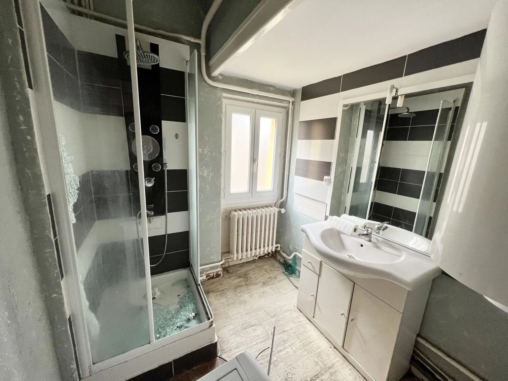 Appartement à rénover à Digoin – Opportunité d'investissement immobilier à 35 000 € 