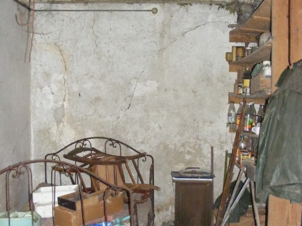 Maison ancienne à restaurer avec grand terrain à Valençay - 39 000 €