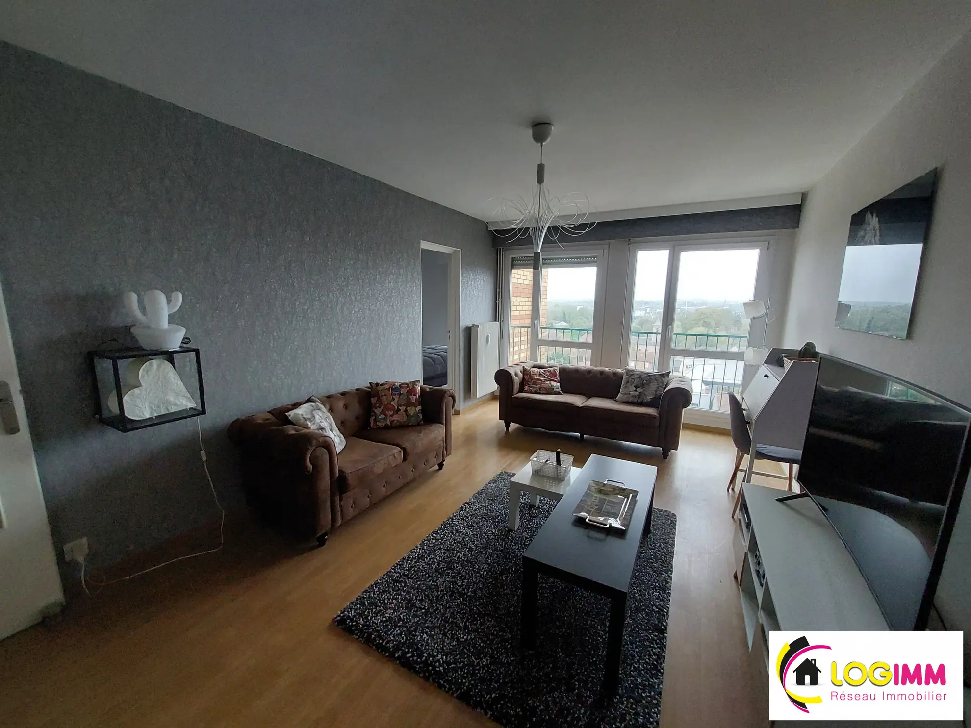 Appartement lumineux meublé à Marly avec cave et ascenseur 
