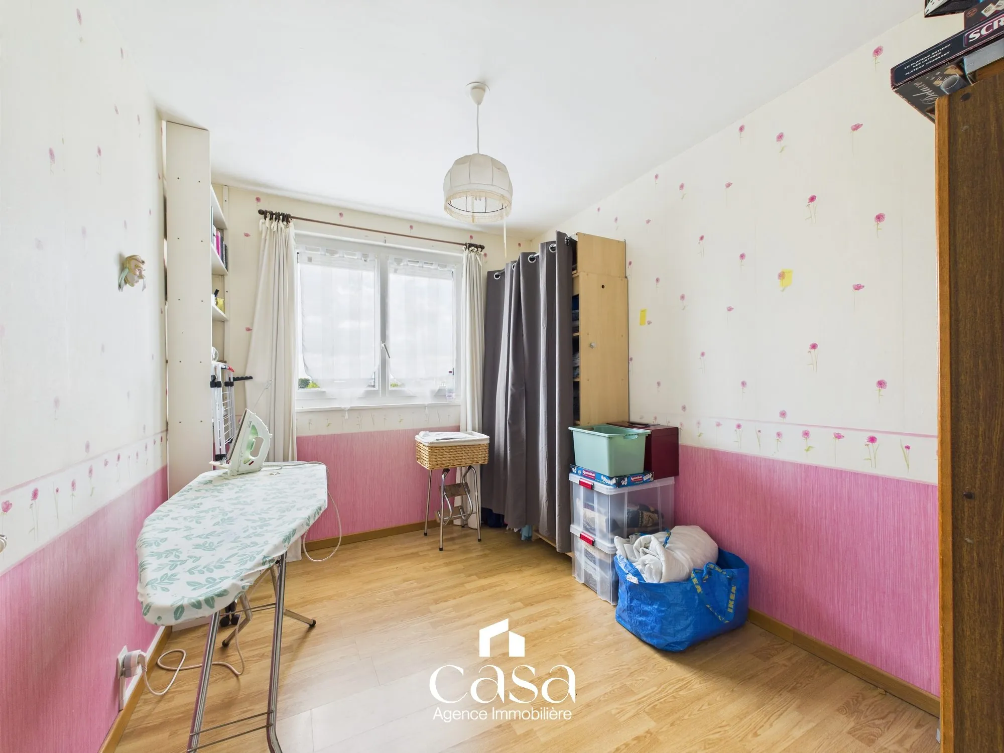 Duplex lumineux de 81 m² avec balcons, cave et stationnement sécurisé à Ifs 